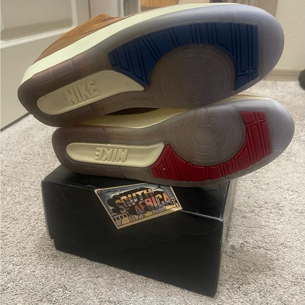 AIR JORDAN 2 RETRO LOW SP Detroit - Men’s - Picture 8 of 10